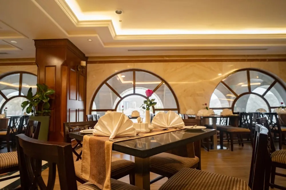 imgi_173_expedia100000009850000984040098403114c02db26_z