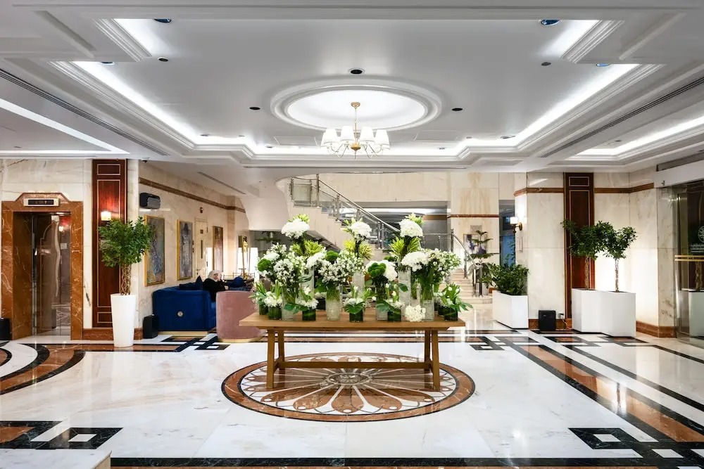 imgi_193_expedia10000000985000098404009840311f17f41c7_z